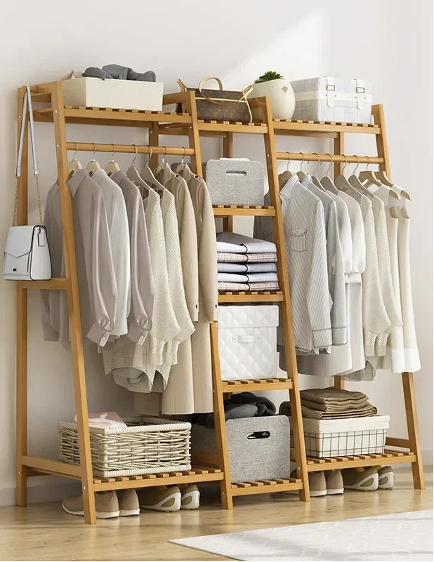 Medinė Drabužių ir Batų Kabykla